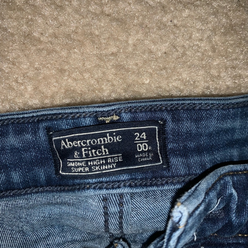 Jeans - Picture 2 of 2